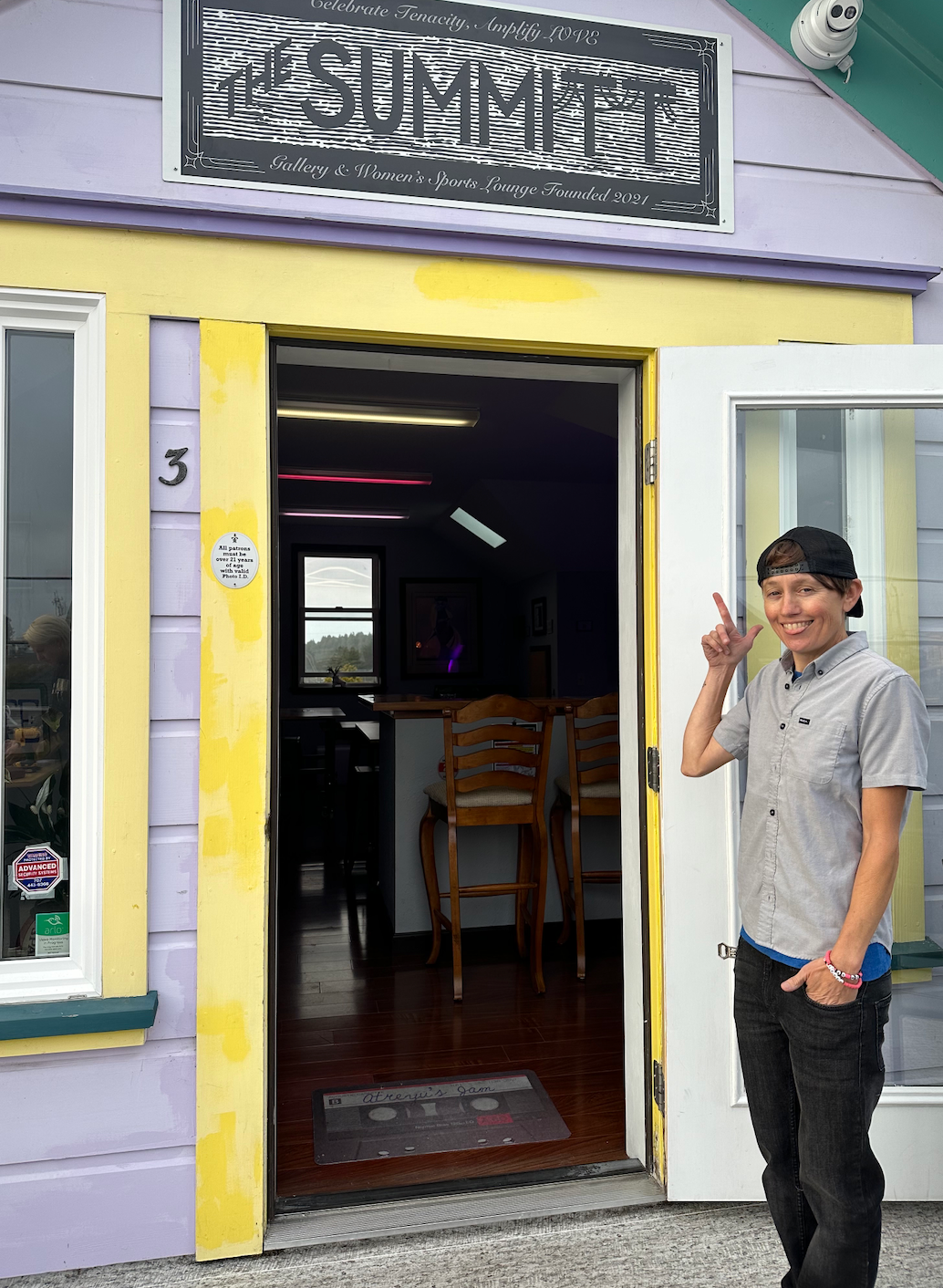 The Summitt Gallery and Sports Lounge